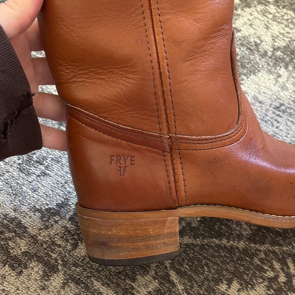 Frye campus boots women’s 6 - Picture 3 of 5